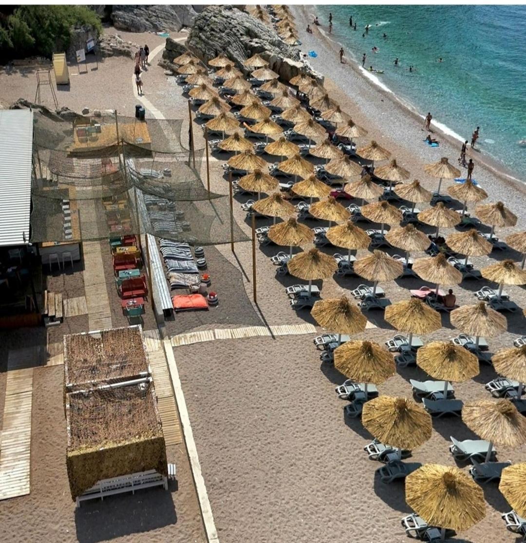Apartments Villa Simonovic Petrovac na moru Exterior foto