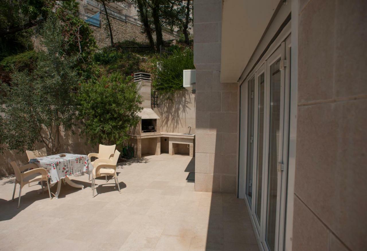 Apartments Villa Simonovic Petrovac na moru Exterior foto